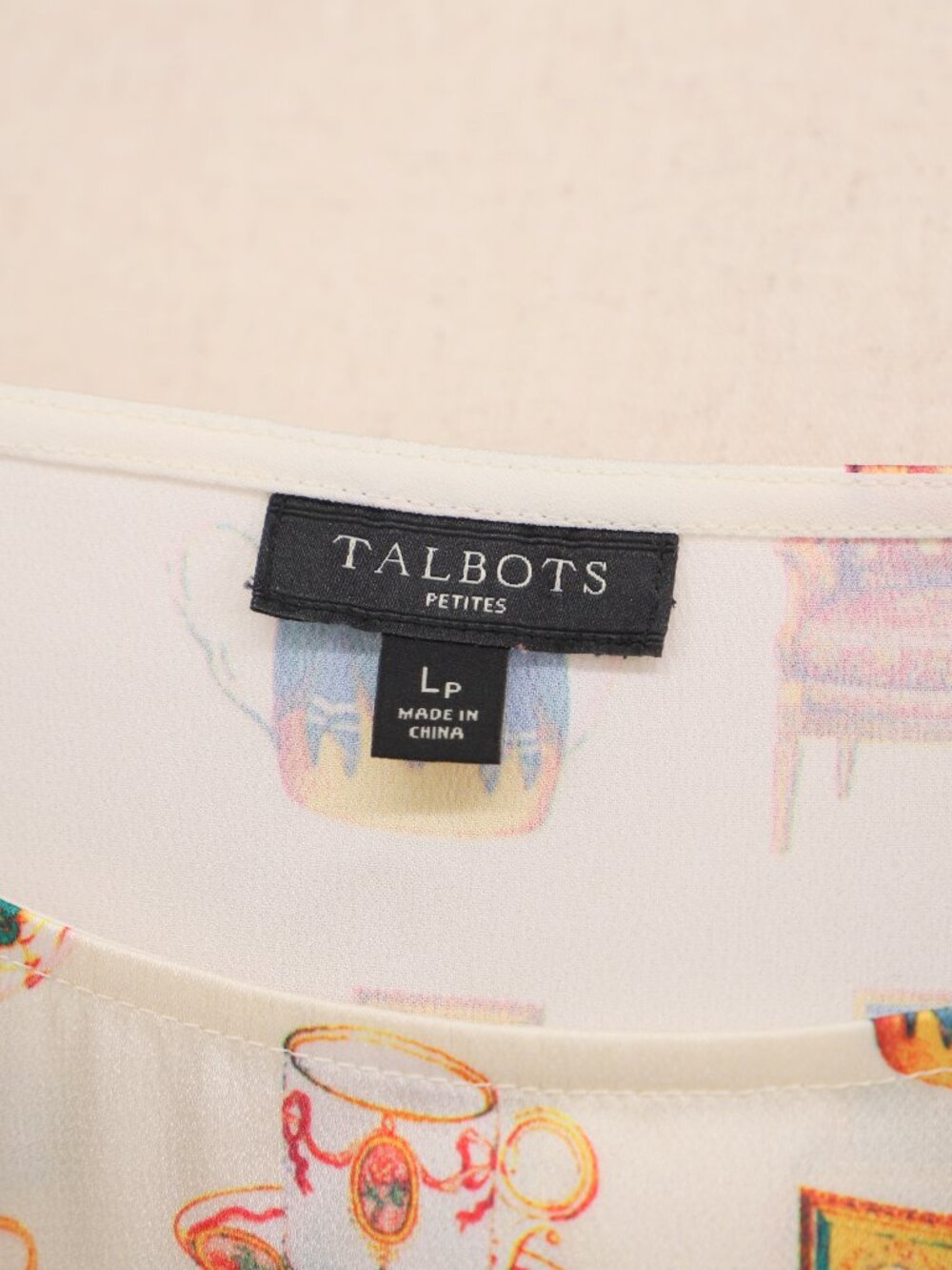 TALBOTS Teacup Novelty Print Long-Sleeve Scoop Neck Top Size LP - Picture 6 of 7